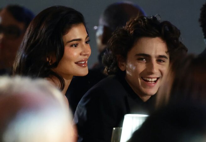 "They have a very close bond." Timothée Chalamet and Kylie Jenner celebrated Christmas early with her children