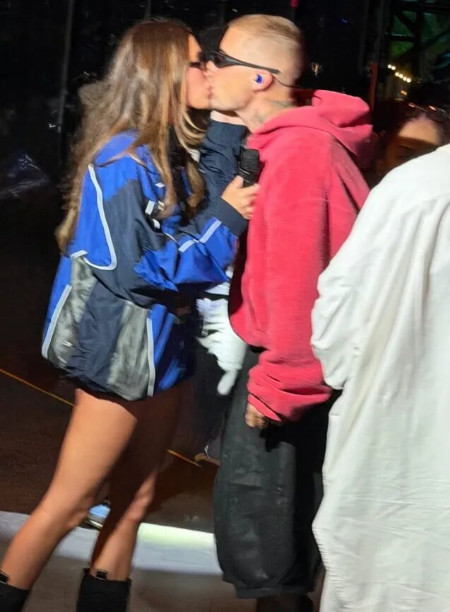 Хейли и Джастин Бибер