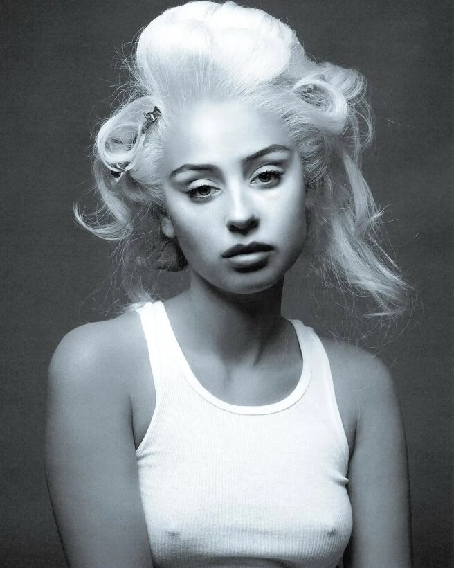 Алекса Деми