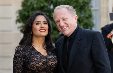 Salma Hayek and Francois-Henri Pinault, Carla Bruni and Nicolas Sarkozy at a dinner at the Elysee Palace in honor of Joe Biden and his wife Jill