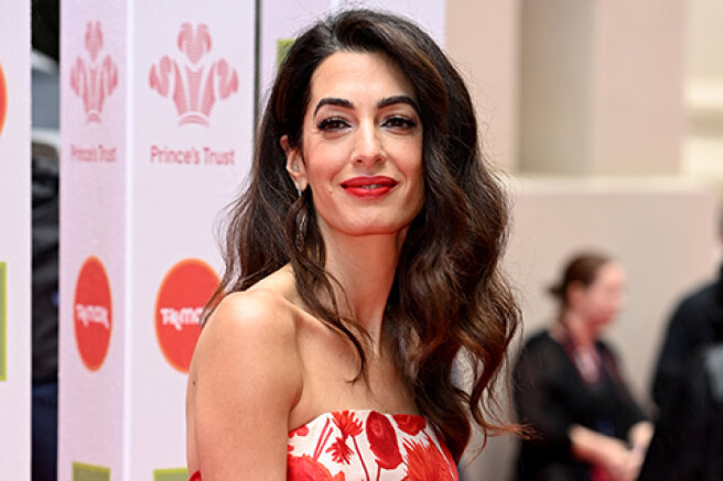 Dress Code. The Prince's Trust Awards ceremony was held in London. Guests include Amal Clooney, Josh Hartnett, Phoebe Dynevor