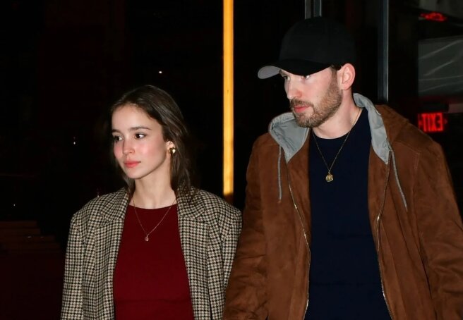Chris Evans and his wife Alba Baptista came out