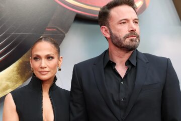 Jennifer Lopez and Ben Affleck Turn to Celebrity Divorce Lawyer Laura Wasser