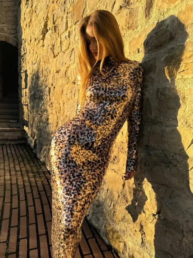 Рози Хантингтон-Уайтли/Фото: rosiehw/Instagram*
