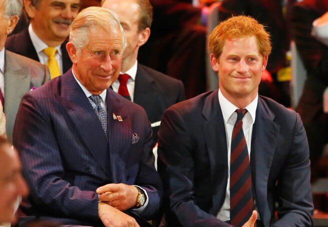 Prince Harry flies to the UK after receiving a call from his father about his diagnosis