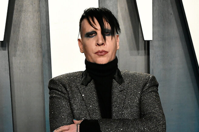 Marilyn Manson decided to turn himself in to the police because of assault charges