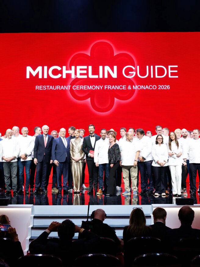 Княгиня Шарлен и князь Альбер II на  