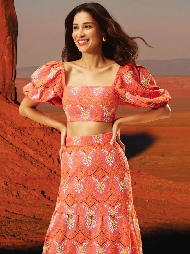 Равшана Куркова для Ololol