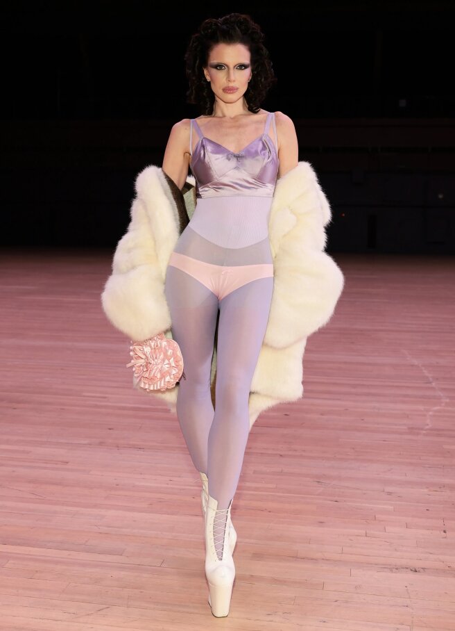 Джулия Фокс