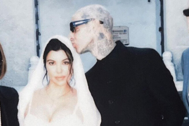 Kourtney Kardashian shared new photos from the wedding: "I will always remember this day"
