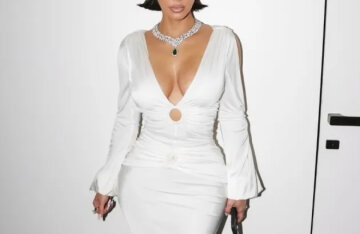 Kim Kardashian is demanding one euro in compensation for the Paris robbery.