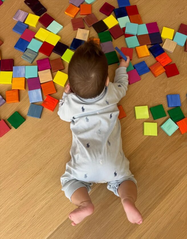 Сын Надежды Оболенцевой и Евгения Швидлера