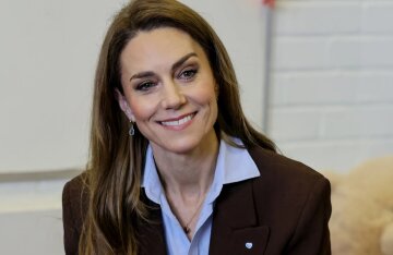 Kate Middleton visited a primary school in London in a pantsuit.