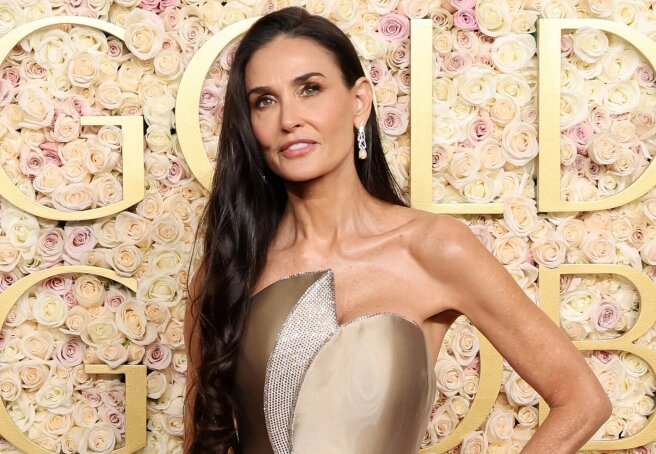 Golden Globes 2025: Demi Moore on the Red Carpet