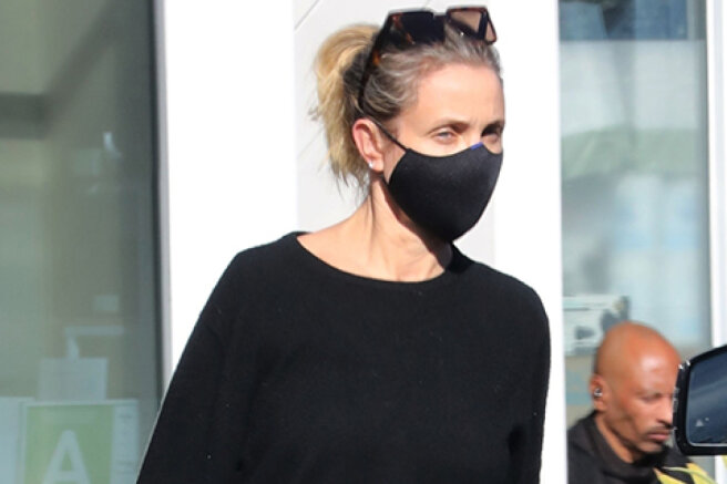 Off-duty: Cameron Diaz on a walk in Los Angeles