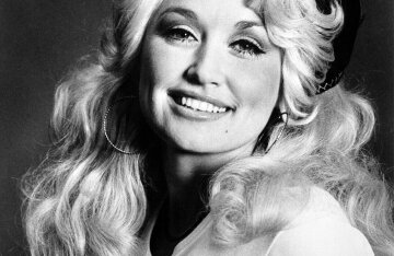 Dolly Parton in a 1970 RCA Records press photo