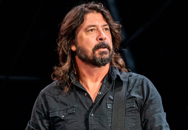 Dave Grohl Reveals He Had a Daughter Out of Wedlock