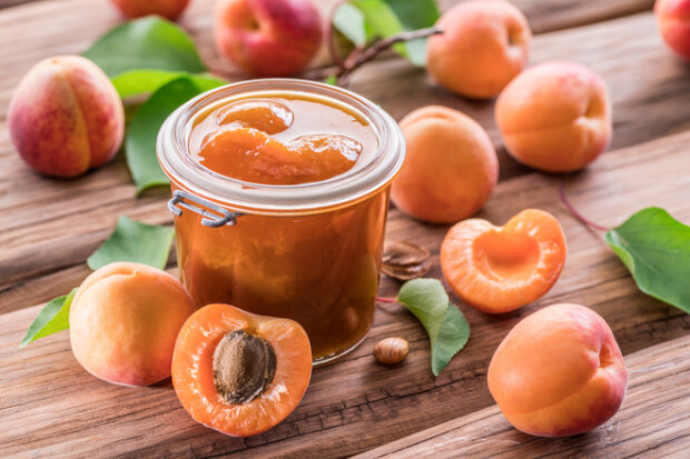 Apricot jam