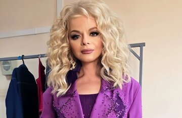 Larisa Dolina may celebrate New Year's in the disputed apartment.