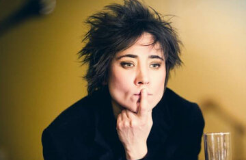 Zemfira wrote a post about the situation in Ukraine: "I'm hysterical. I stupidly don't want a war"